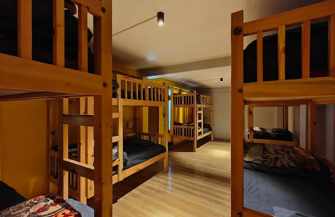 Whoopers Hostel Tosh-1